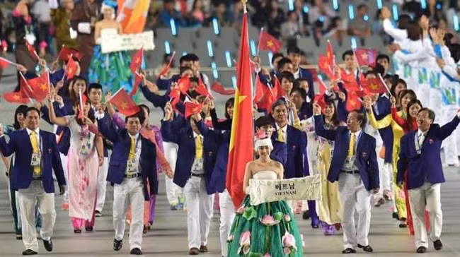 8 tuyên truyền viên dịch Ebola bị sát hại dã man trong vùng bệnh ảnh 2