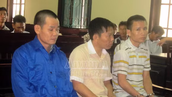 Thêm 3 đối tượng lợi dụng hỗn loạn hôi của ở Vũng Áng lãnh án ảnh 1