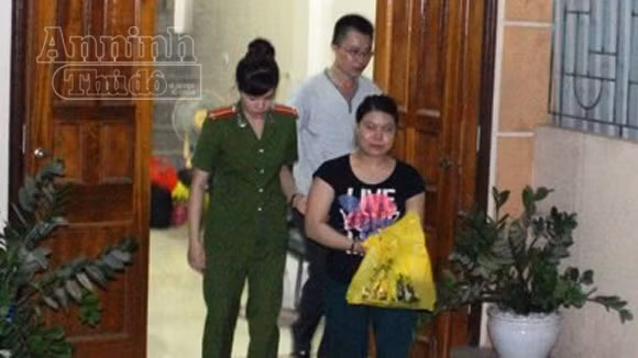 Bắt đối tượng gom gần 3.000 sổ đỏ để lừa đảo chiếm đoạt tài sản ảnh 1