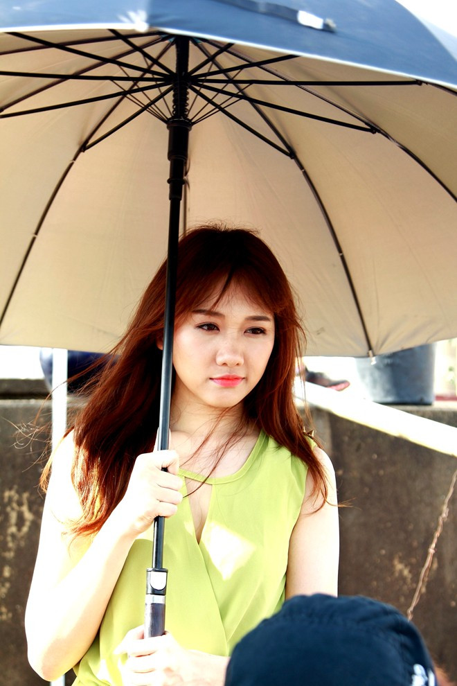 Hari Won đón tuổi mới bên Sơn Tùng M-TP ảnh 1