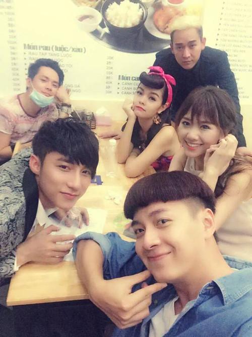 Hari Won đón tuổi mới bên Sơn Tùng M-TP ảnh 4