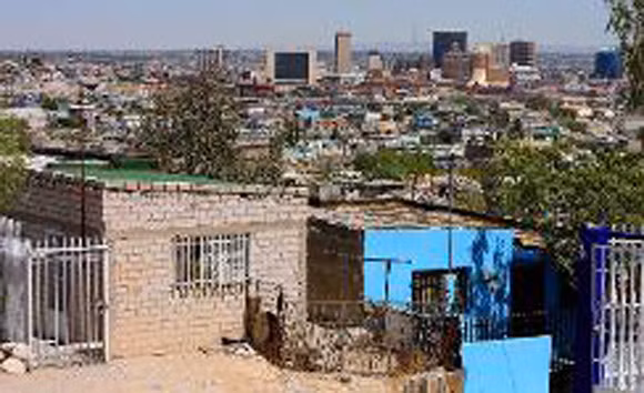 Nhà máy bánh kẹo phát nổ, 40 người bị thương, 20 người mất tích ảnh 1