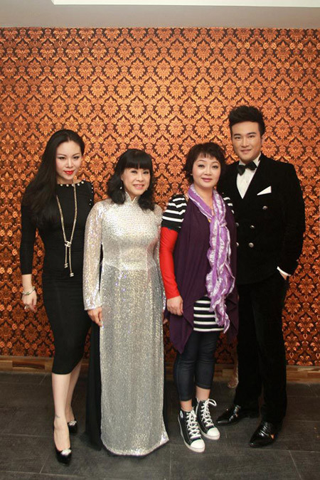 Ấm áp tình nghệ sĩ trong đêm nhạc "Thương lắm miền Trung" ảnh 2