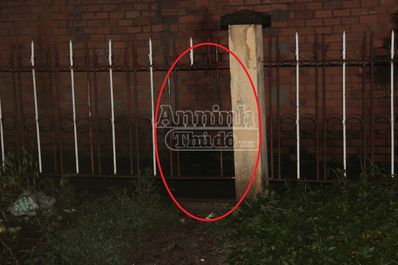 Hy hữu, bé gái 12 tuổi thoát chết khi bị tàu hỏa "húc" bay nhiều mét ảnh 2