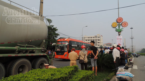 Lao đầu vào xe bồn, nam thanh niên chết thảm ảnh 2