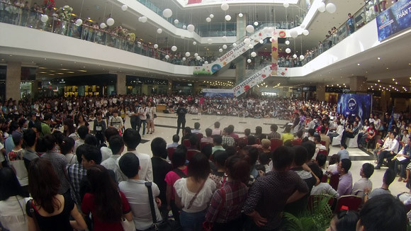 Vietnam Idol 2013 thu hút hơn 21.000 thí sinh đăng ký tham gia ảnh 1