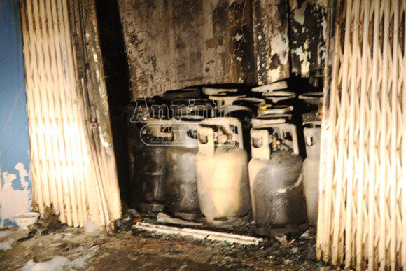 Nổ, cháy tại đại lý gas, hàng chục hộ dân hốt hoảng tháo chạy ảnh 2