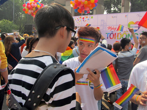 2 cặp đôi đồng giới công khai tổ chức đám cưới tại Hà Nội ảnh 12