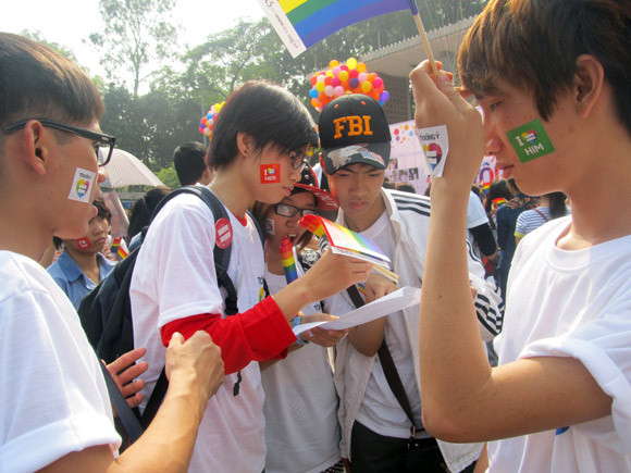 2 cặp đôi đồng giới công khai tổ chức đám cưới tại Hà Nội ảnh 13