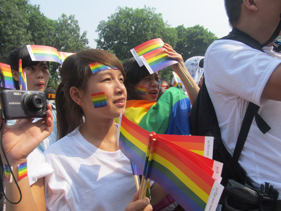 2 cặp đôi đồng giới công khai tổ chức đám cưới tại Hà Nội ảnh 11