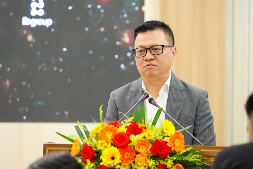 Ông Lê Quốc Minh - Uỷ viên Trung ương Đảng, Tổng biên tập Báo Nhân Dân, Phó trưởng Ban Tuyên giáo và Dân vận Trung ương, Chủ tịch Hội Nhà báo Việt Nam, Trưởng Ban chỉ đạo chương trình Ông Lê Quốc Minh - Uỷ viên Trung ương Đảng, Tổng biên tập Báo Nhân Dân, Phó trưởng Ban Tuyên giáo và Dân vận Trung ương, Chủ tịch Hội Nhà báo Việt Nam, Trưởng Ban chỉ đạo chương trình