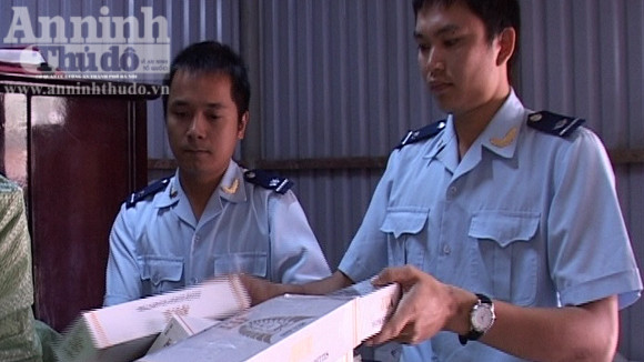 Đầu năm, bắt vụ hàng lậu trị giá gần nửa tỷ đồng ảnh 1