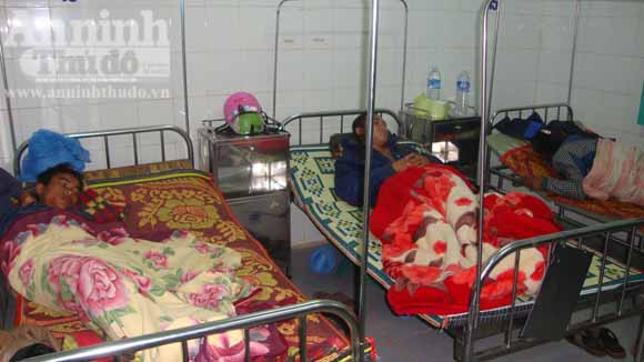 Bị đánh chết vì tiểu bậy, rú ga xe máy ảnh 1