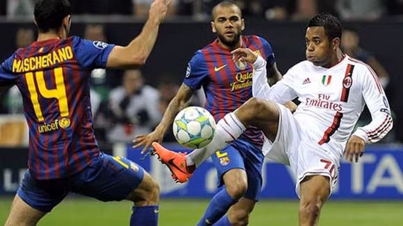 Champions League 2013: Lầ̀n thứ 2, Milan gặ̣p hạ̣n ảnh 1