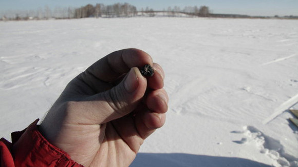 Tìm được mảnh vỡ thiên thạch làm 1.200 người Nga bị thương ảnh 1