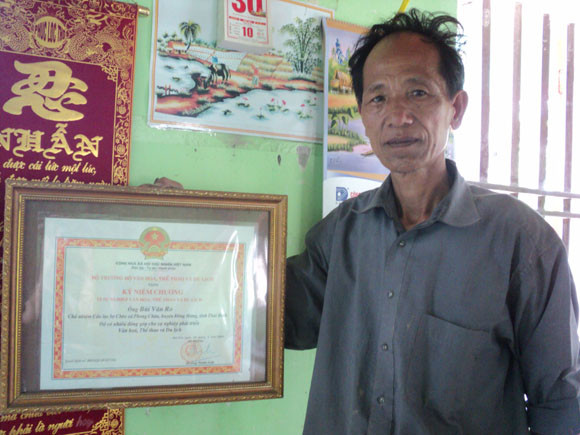 Ngày Tết, nghe “lão say” kể chuyện hát ảnh 1