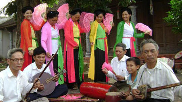 Ngày Tết, nghe “lão say” kể chuyện hát ảnh 2