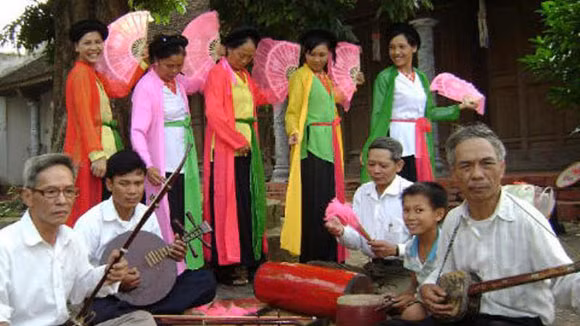 Ngày Tết, nghe “lão say” kể chuyện hát ảnh 2