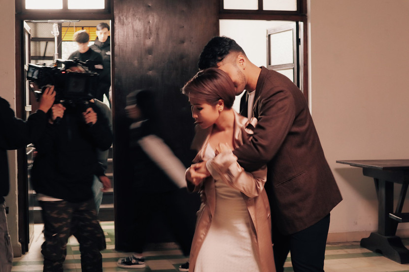 Hình ảnh hậu trường MV "Mùa đông chưa bao giờ tới" Hình ảnh hậu trường MV "Mùa đông chưa bao giờ tới"