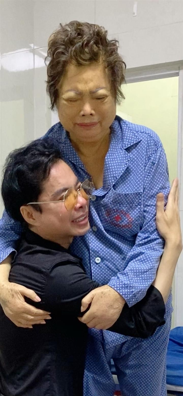 Ngọc Sơn và mẹ