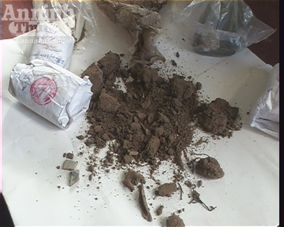 Thầy bói trừ tà xong, con bệnh lăn ra chết ảnh 2