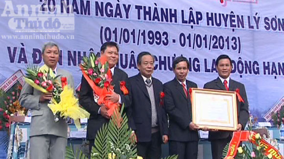 Kỷ niệm 20 năm thành lập huyện đảo Lý Sơn ảnh 1