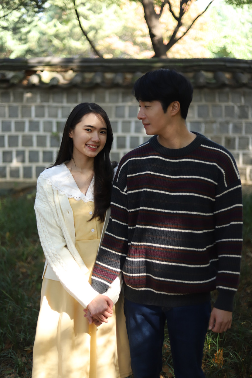Jung Il-woo và Juliet Bảo Ngọc sánh vai trong phim "Mang mẹ đi bỏ"