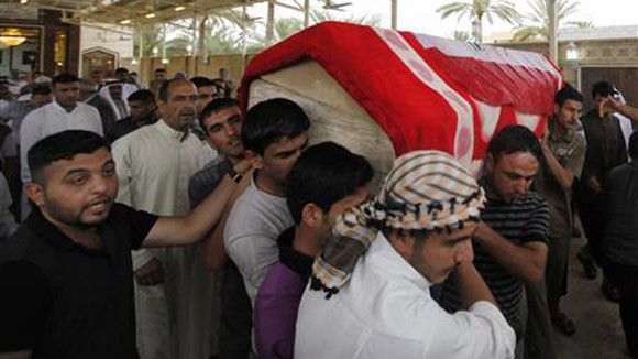 Bom nổ bên ngoài nhà thờ Hồi giáo Iraq, 6 người tử vong ảnh 1