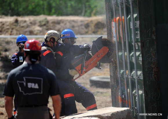 Cuộc diễn tập khổng lồ cứu trợ thiên tai ảnh 1