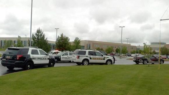 Đóng cửa trường học vì tin báo đe dọa nổ súng ảnh 1