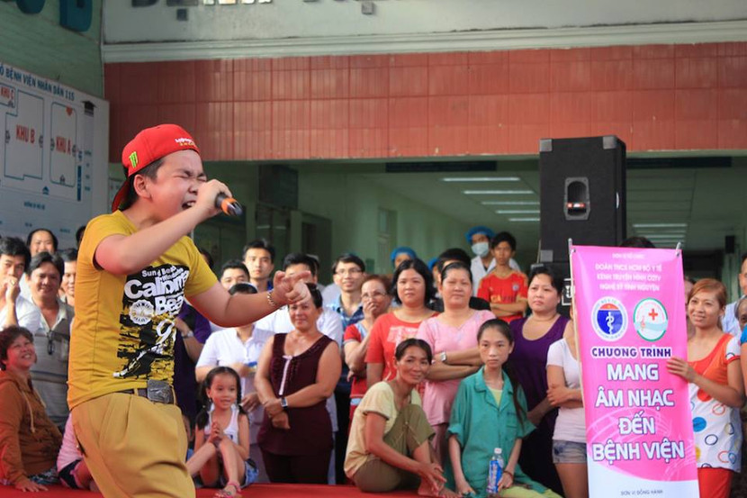 Dương Triệu Vũ - Thanh Thúy mang tiếng hát gửi tặng bệnh nhân nghèo ảnh 12