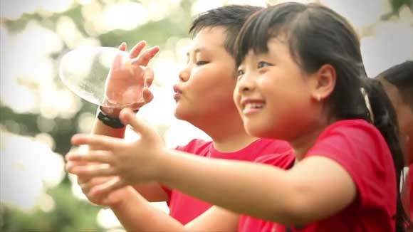 Vợ chồng Hồ Hoài Anh tung MV hot cùng thí sinh nhí ảnh 3