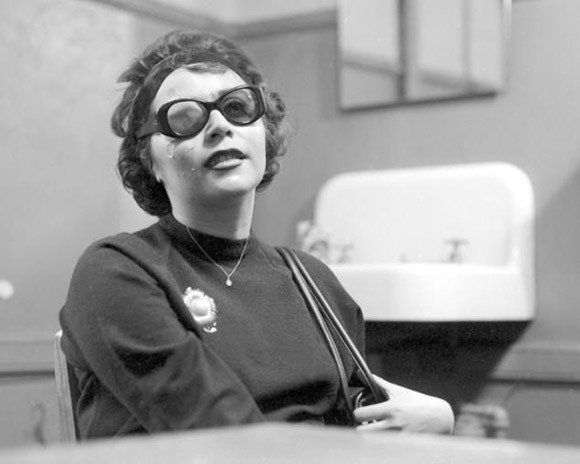 Dịp lễ Tình nhân: 9 câu chuyện tình kỳ dị, liêu trai ảnh 3