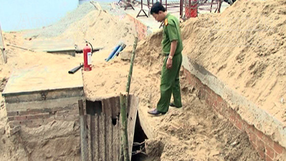 Phát hiện một công ty lắp đặt trái phép bồn chứa xăng ảnh 1