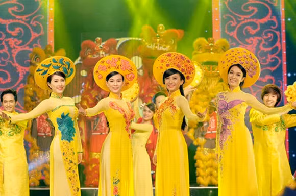 Gala nhạc Việt lên ngôi dịp Tết ảnh 1