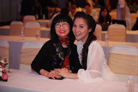 Hiền Thục lên tiếng bảo vệ học trò cưng - Phương Mỹ Chi ảnh 11 Hiền Thục lên tiếng bảo vệ học trò cưng - Phương Mỹ Chi ảnh 11