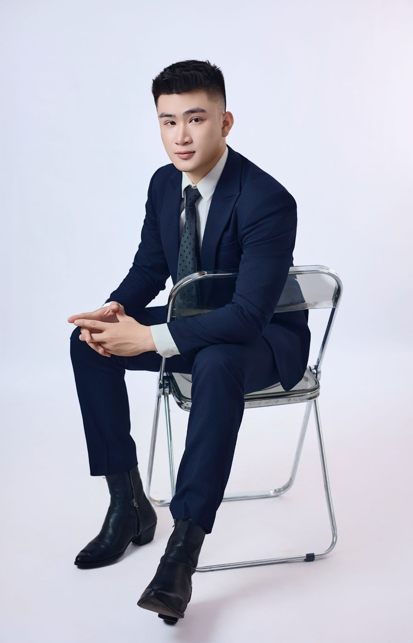 Song song với sự nghiệp truyền hình, Hoàng Anh hiện còn là CEO Học viện Phát triển nghệ thuật &amp; kỹ năng 5M