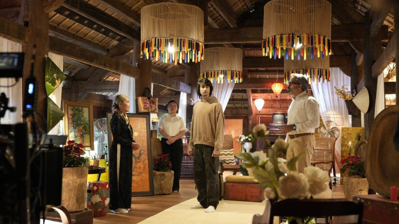 Bối cảnh quay phim được thực hiện tại nhiều địa danh ở Việt Nam