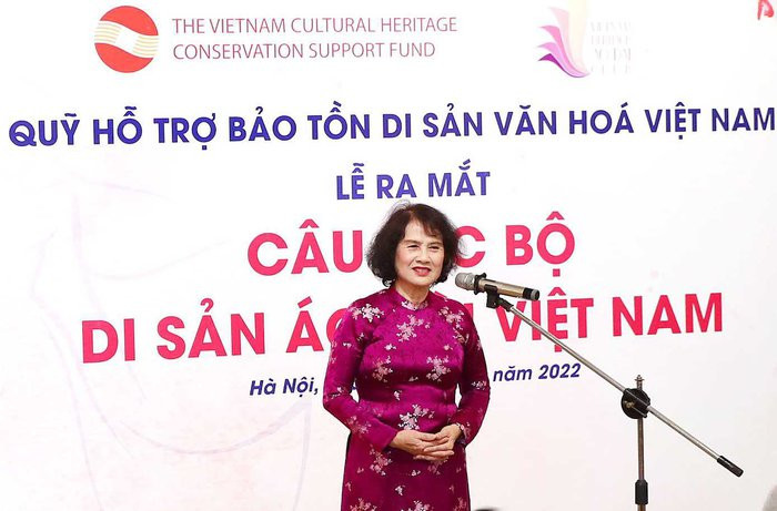 Bà Nguyễn Thị Thanh Tâm - Chủ nhiệm CLB di sản áo dài Việt Nam Bà Nguyễn Thị Thanh Tâm - Chủ nhiệm CLB di sản áo dài Việt Nam