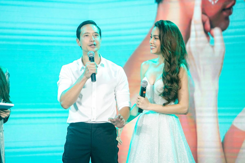 Kim Lý làm đại sứ thương hiệu cho sản phẩm mà Hồ Ngọc Hà làm giám đốc sáng tạo