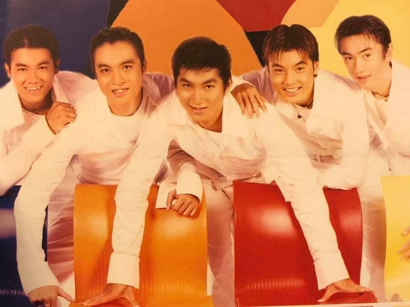 Nhóm 1088 với 5 thành viên từng nổi tiếng bậc nhất showbiz Việt những năm đầu thập niên 2000 Nhóm 1088 với 5 thành viên từng nổi tiếng bậc nhất showbiz Việt những năm đầu thập niên 2000