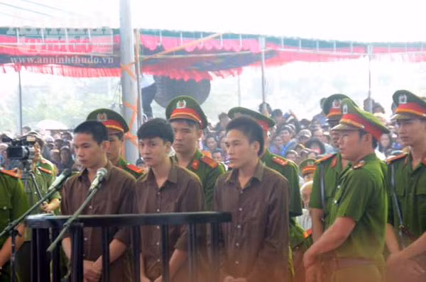Tử hình 2 bị cáo, vụ thảm sát 6 người tại Bình Phước ảnh 15