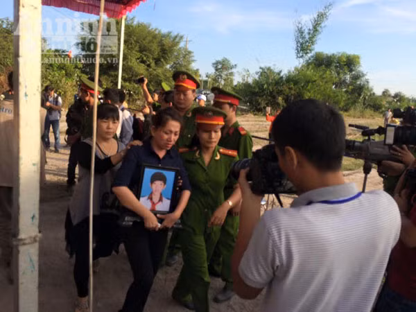 Tử hình 2 bị cáo, vụ thảm sát 6 người tại Bình Phước ảnh 23