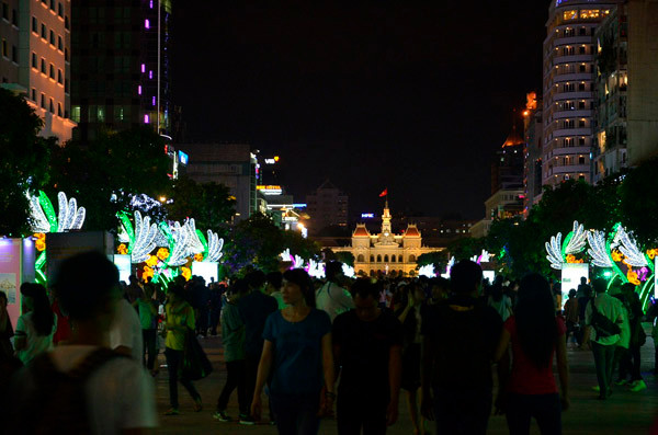 Không khí hân hoan chào đón năm mới 2016 trên khắp mọi miền Tổ quốc ảnh 46