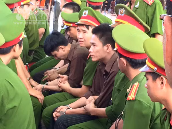Tử hình 2 bị cáo, vụ thảm sát 6 người tại Bình Phước ảnh 2