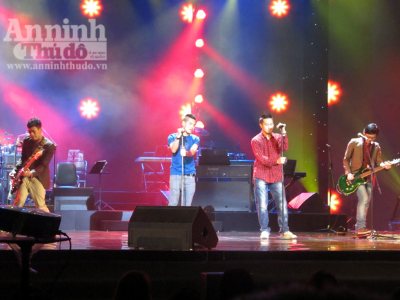 MC Bài hát yêu thích mắc lỗi quên tên ca sĩ ảnh 3