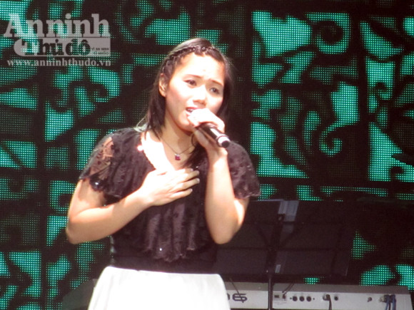 MC Bài hát yêu thích mắc lỗi quên tên ca sĩ ảnh 9