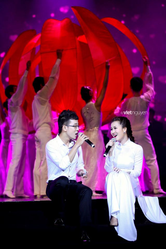 MC Bài hát yêu thích mắc lỗi quên tên ca sĩ ảnh 12