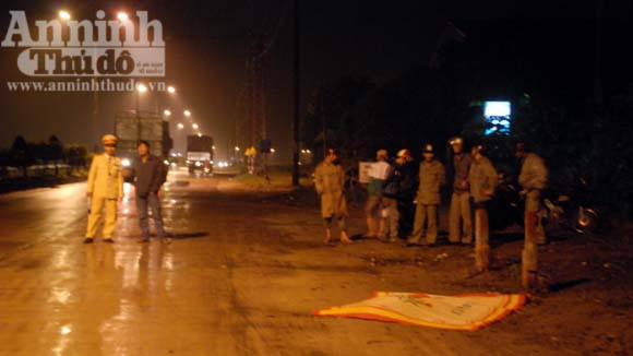 Bắt khẩn cấp hiệu phó lái xe tông chết người ảnh 1