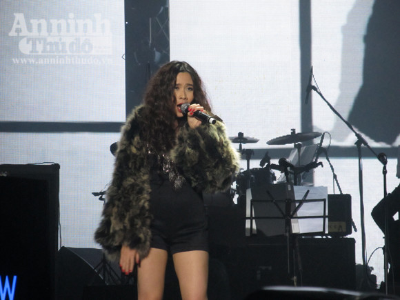 MC Bài hát yêu thích mắc lỗi quên tên ca sĩ ảnh 4